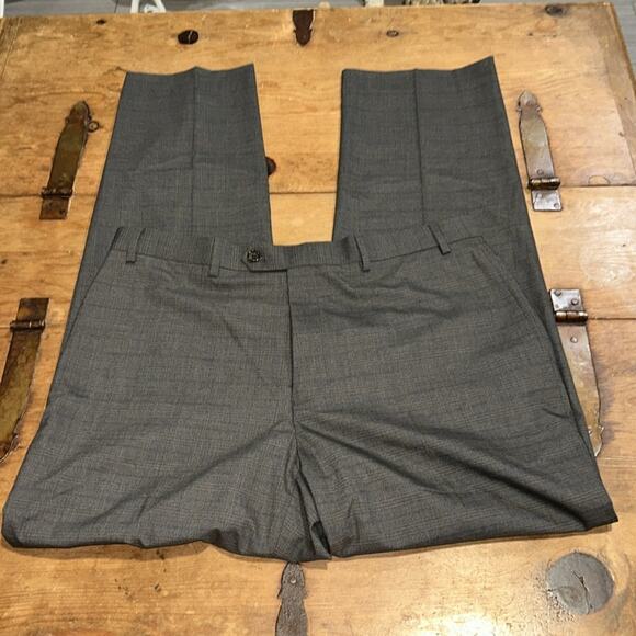 Men’s Ralph Ralph Lauren Plaid Patterned Gray with Blue Stripe Size  36 - Picture 1 of 8